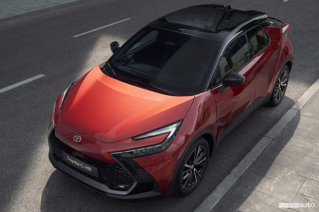 Toyota C-HR Lounge Hero anteriore 3/4