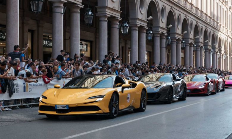 Parata supercar Salone Auto Torino 2025