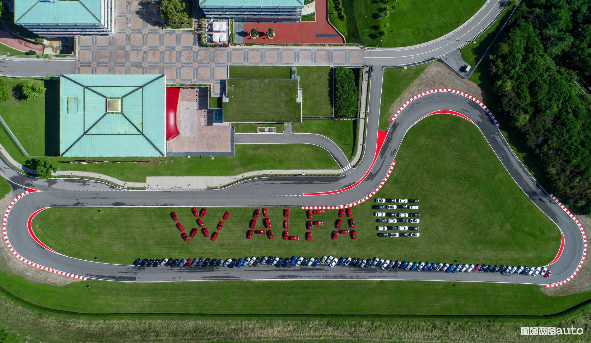 Alfa Romeo festa per i 115 anni, omaggio alla storia del Biscione