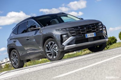 Hyundai Tucson plug-in hybrid anteriore 3/4