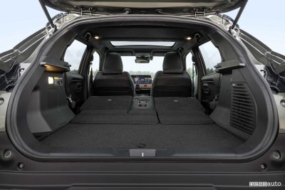 Suzuki e Vitara bagagliaio abitacolo