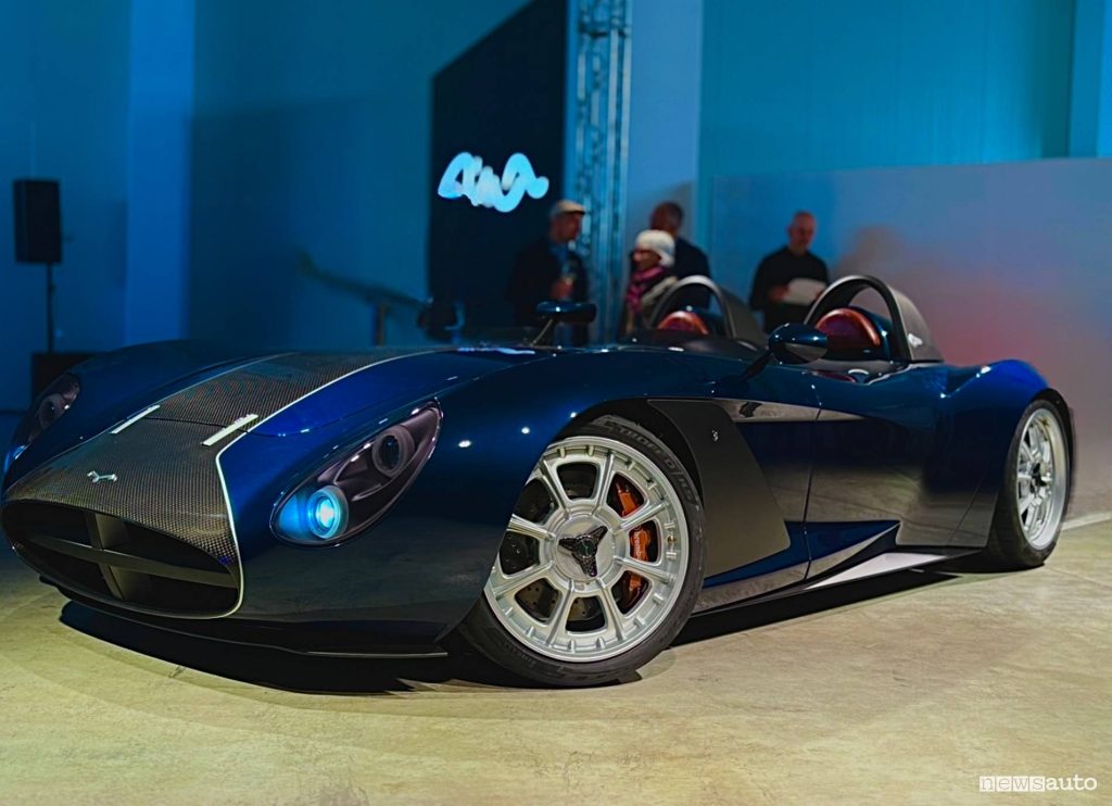 Automobili Mignatta Rina vista laterale