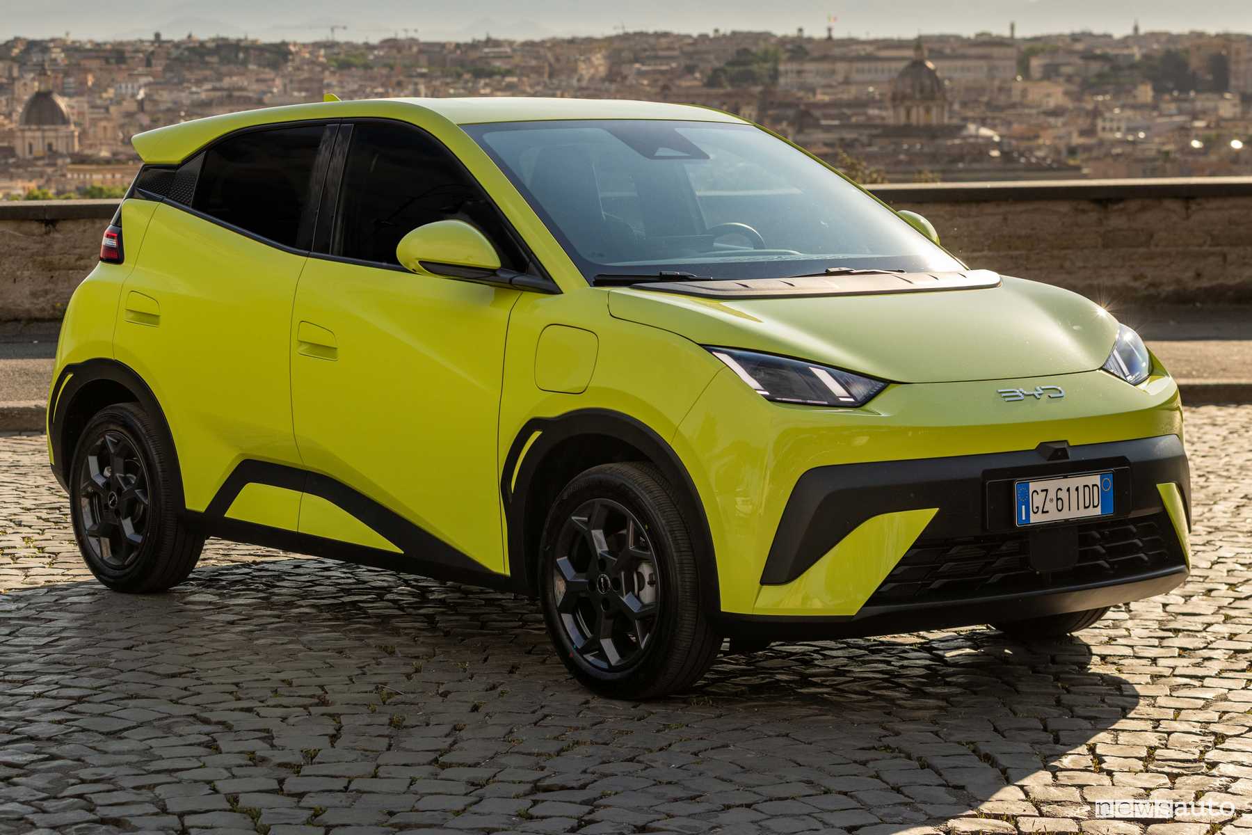 BYD Dolphin Surf, l’elettrica economica arriva in Italia, caratteristiche e prezzo