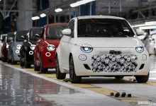 Fiat 500 ibrida sulla linea di produzione di Mirafiori