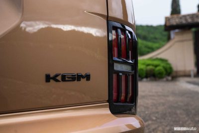 KGM Actyon faro posteriore