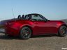 Mazda MX-5 Homura posteriore 3/4 con la capote aperta