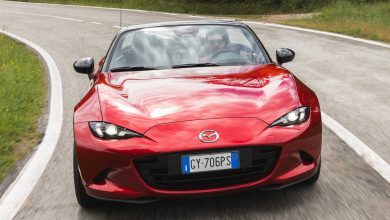 Mazda MX-5 Homura su strada
