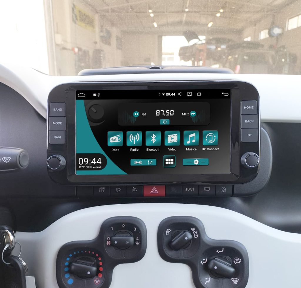 Infotainment: Il nuovo modello JF-039FP-UP-PRO dedicato alla Pandina base