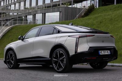 Nuova DS N°8 Étoile posteriore 3/4