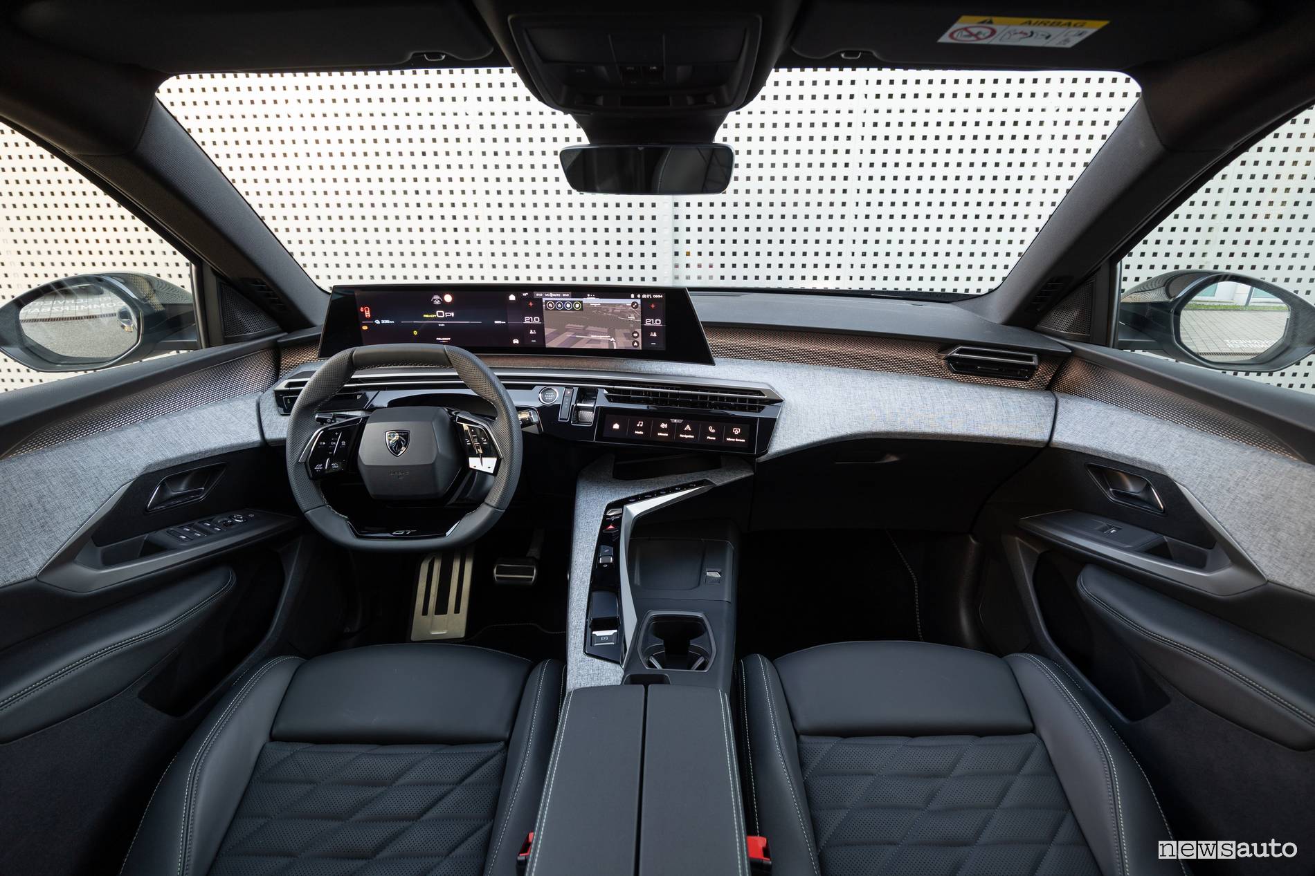 Peugeot 5008 AWD interni