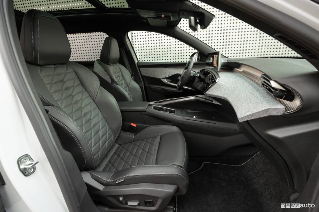 Peugeot 5008 AWD sedili anteriori