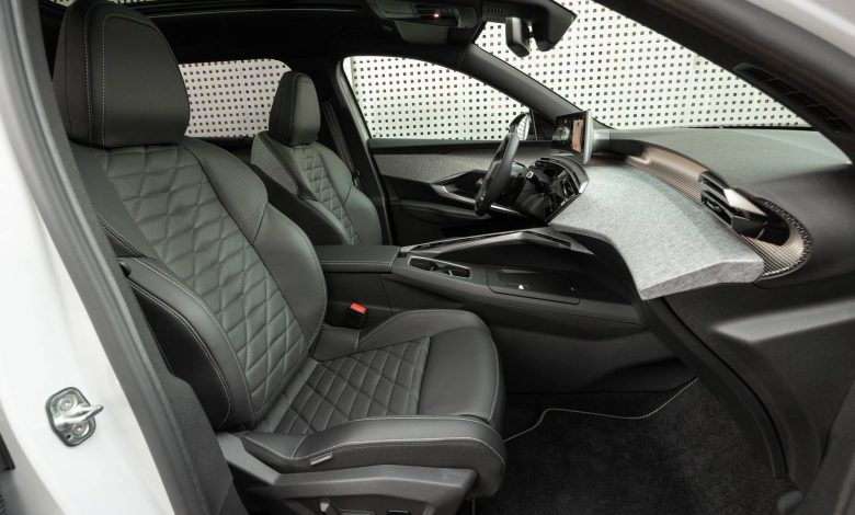 Peugeot 5008 AWD sedili anteriori