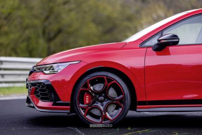 Volkswagen Golf GTI Edition 50 cerchi da 19"