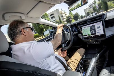 Giovanni Mancini alla guida della Ford Puma Gen-E