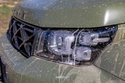 ICH-X K2 Off Road Edition faro anteriore