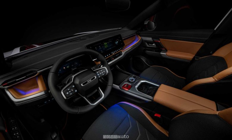Nuova Jeep Compass 4xe illuminazione abitacolo