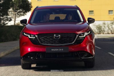 Nuova Mazda CX-5 su strada