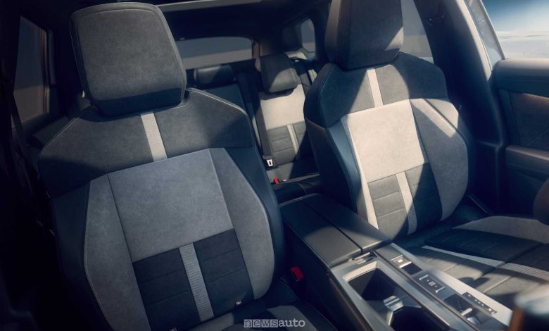 Abitacolo della Opel Grandland Electric AWD