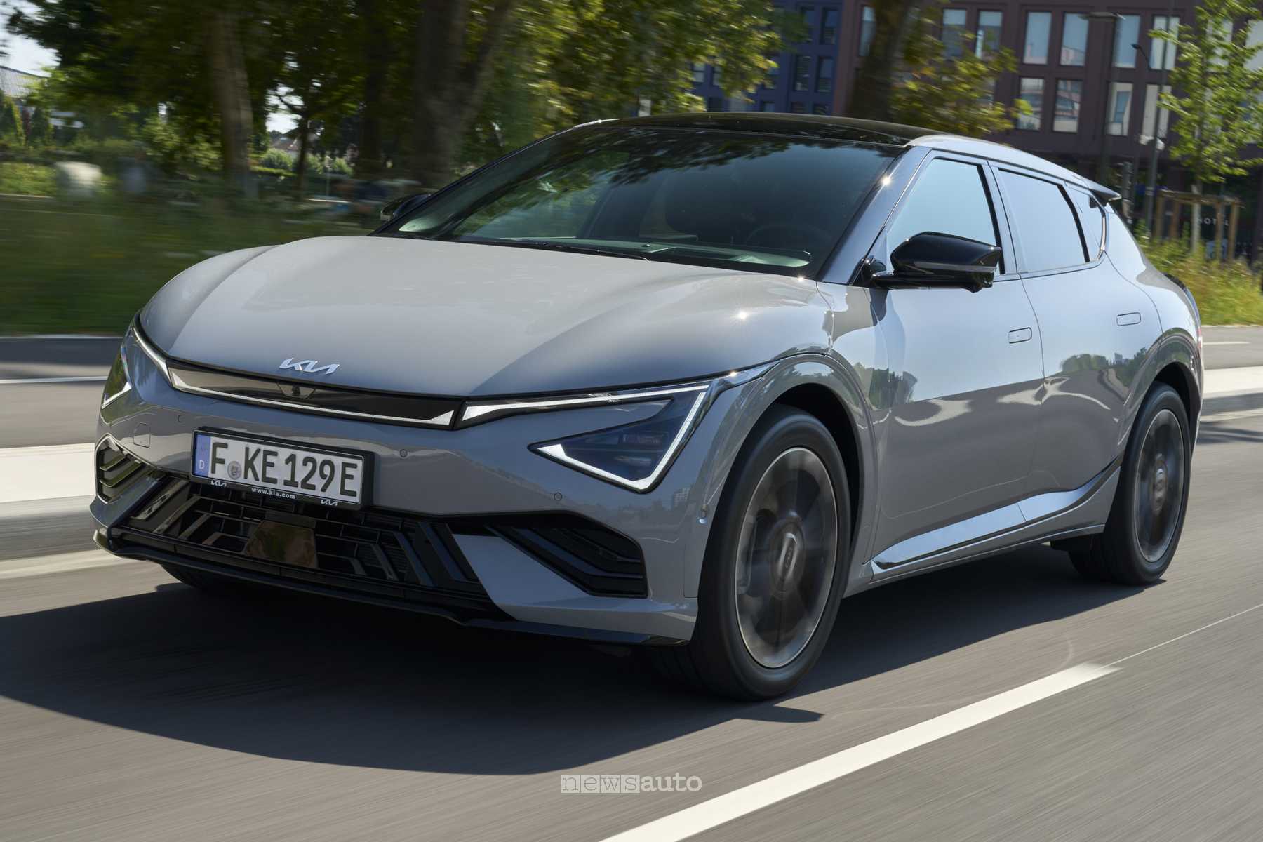 Nuova Kia EV6, caratteristiche, interni, autonomia e prezzo