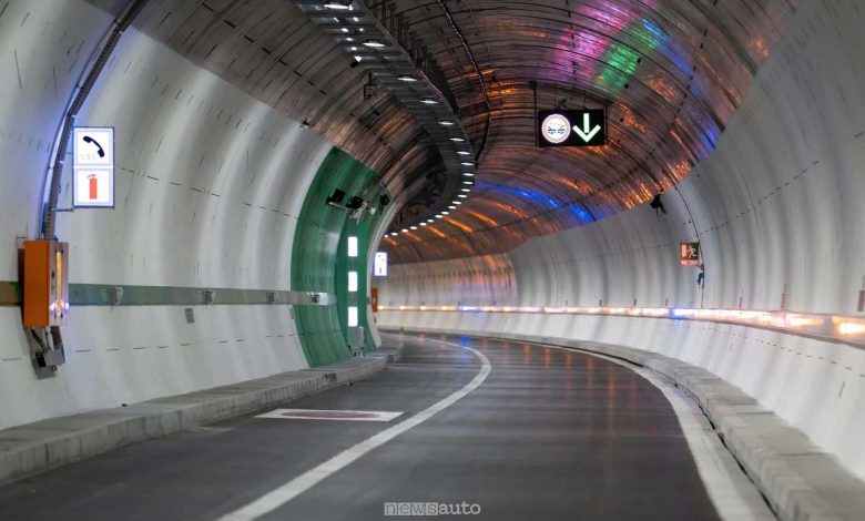 Il Tunnel del Frejus raggiunge ora i 12,848 km, con doppia galleria e una corsia per ciascun senso di marcia