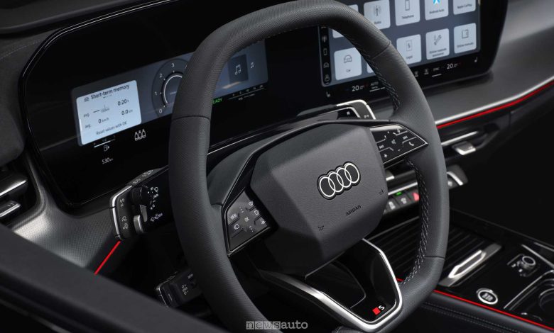 Audi Q3 Sportback e-hybrid volante abitacolo