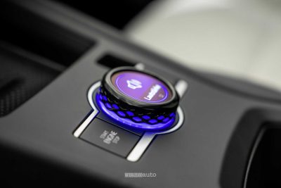 Nuova Volkswagen T-Roc manopola comandi sulla console