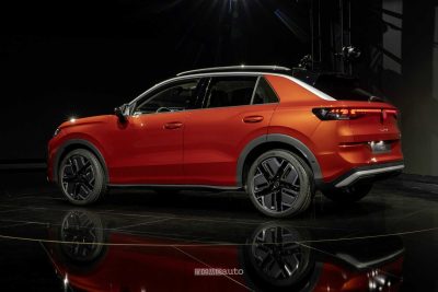 Nuova Volkswagen T-Roc posteriore 3/4