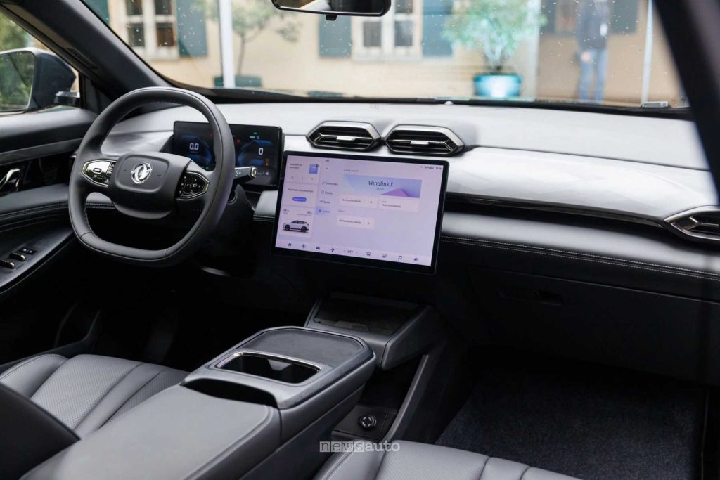 Dongfeng Mage L7 plancia abitacolo