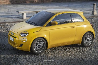 Fiat 500 Hybrid Torino anteriore 3/4