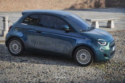 Fiat 500 Hybrid Torino anteriore 3/4
