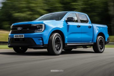 Ford Ranger MS-RT PHEV su strada