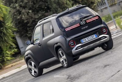 Hyundai Inster test su strada