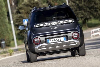Hyundai Inster test su strada