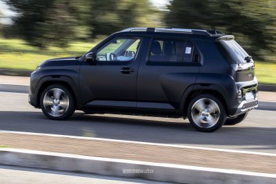 Hyundai Inster test su strada