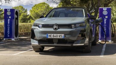 Nuova Citroen e-C5 Aircross BEV in ricarica