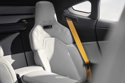 Nuova Polestar 5 sedili anteriori