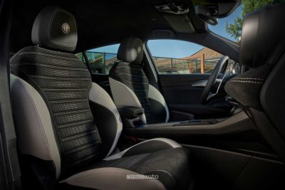 Alfa Romeo Tonale sedili anteriori