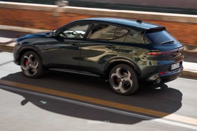 Alfa Romeo Tonale Veloce su strada