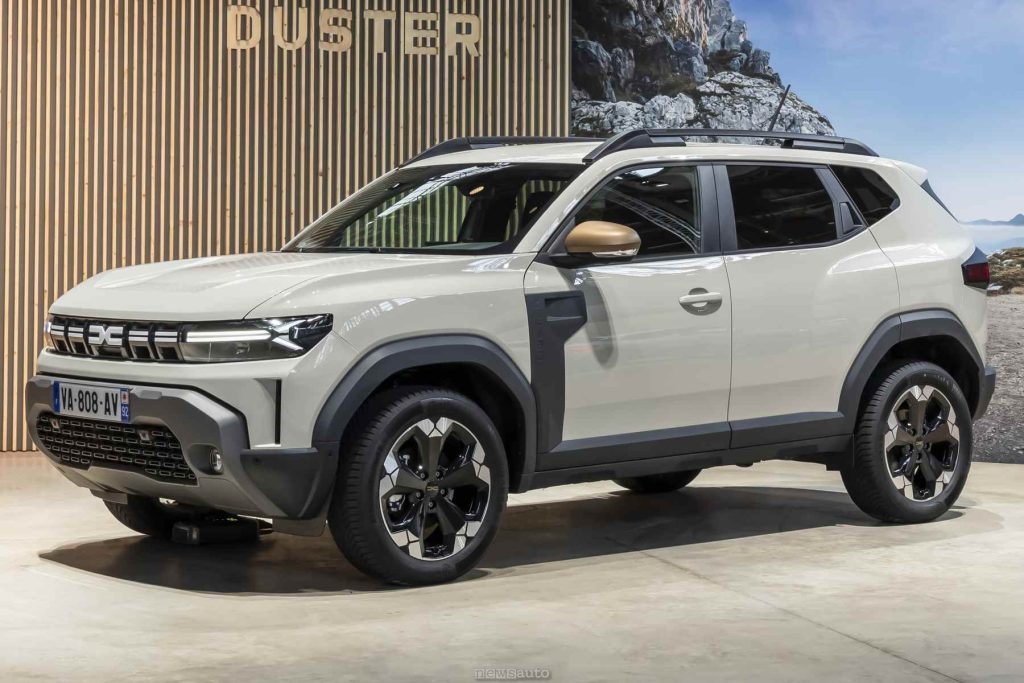 FOTO nuova Dacia Duster 2026