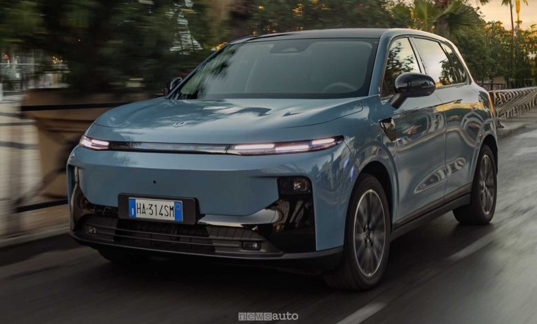 Leapmotor B10 su strada