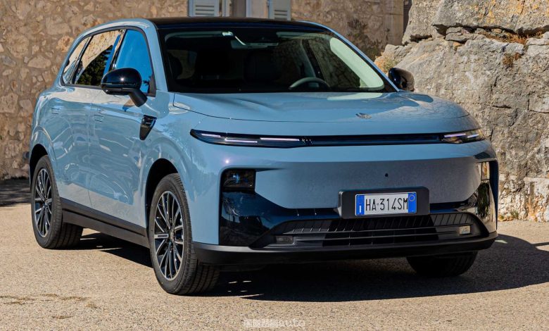 Leapmotor B10 anteriore 3/4