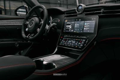 Maserati Grecale Folgore 2026 abitacolo