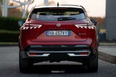 Nissan Qashqai e-POWER posteriore