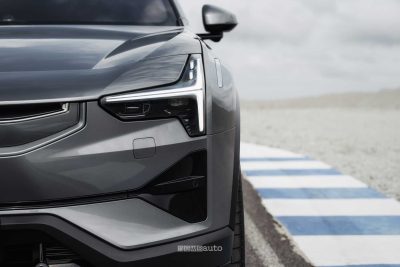 Polestar 3 faro anteriore firma luminosa