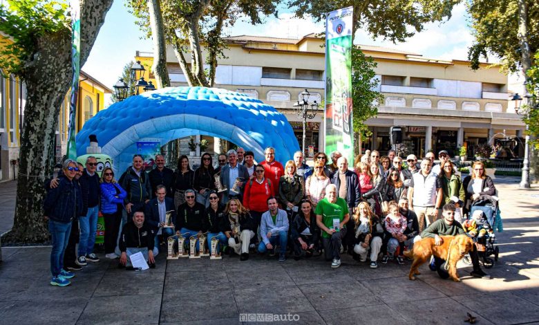 Foto finale della Roma Eco Race 2025, con la partecipazione dell’equipaggio NewsAuto Mancini/Sodano