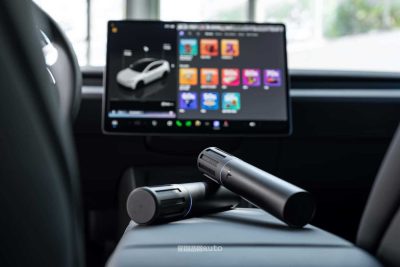 Tesla Model 3 Standard display