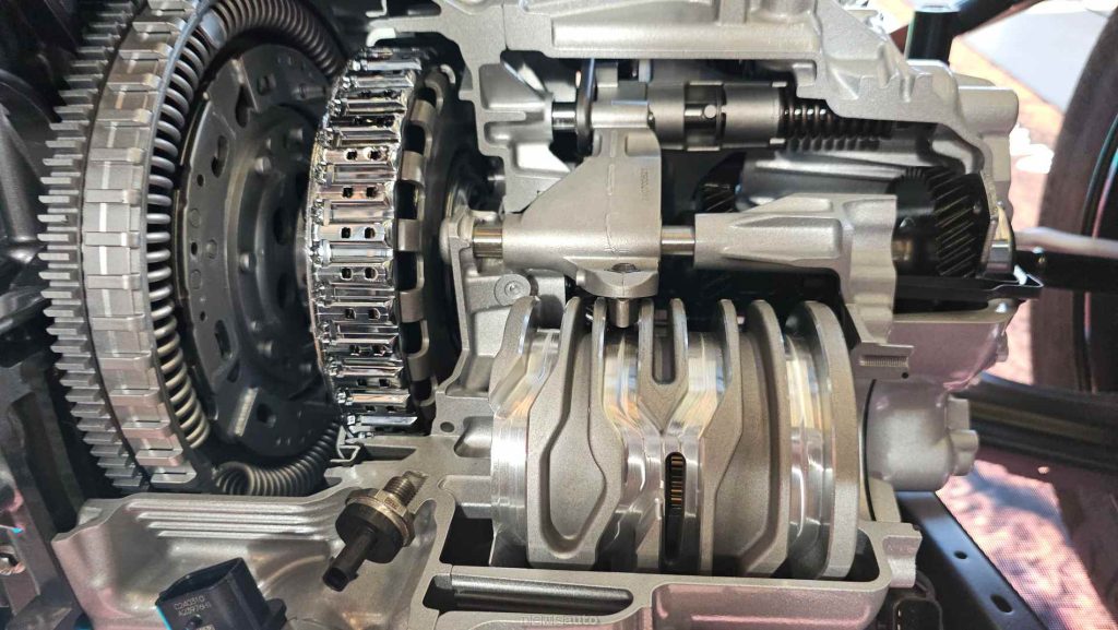 Il nuovo cambio a sei marce automatico con doppia frizione sulla nuova Dacia Duster