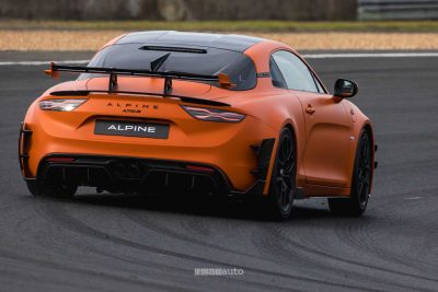 Alpine A110 R Ultime in pista a Le Mans