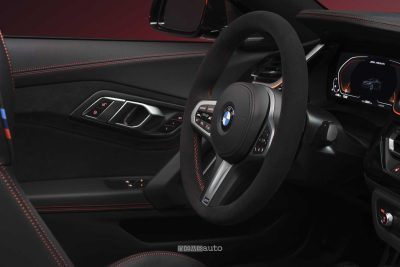 BMW Z4 Final Edition volante abitacolo