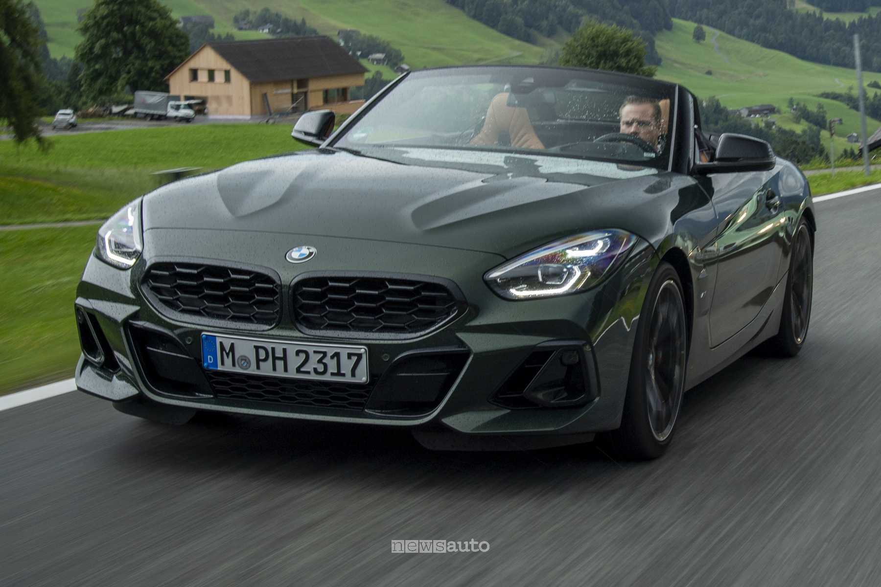 BMW Z4 Final Edition su strada